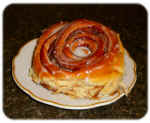 cinnamon-roll.jpg (44564 bytes)